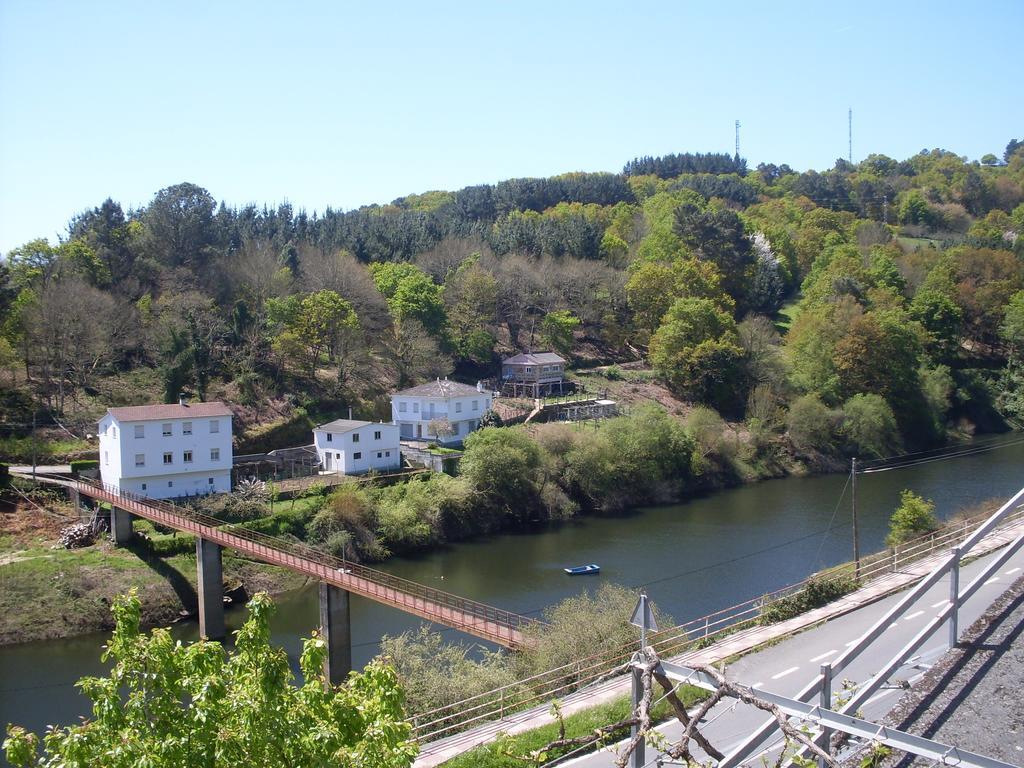 Albergue Folgueira Hostel Portomarin Bagian luar foto